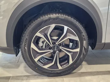 Купить Haval F7, II Серый 1.5 AMT (150 л.с.) от 2663990 ₽. в Ульяновске