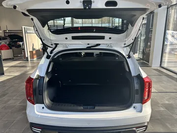 Купить Haval Jolion, I Рестайлинг Белый 1.5 AMT (143 л.с.) от 2349000 ₽. в Ульяновске