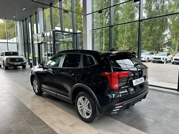 Купить Haval Jolion, I Рестайлинг Черный 1.5 AMT (150 л.с.) 4WD от 2329000 ₽. в Ульяновске