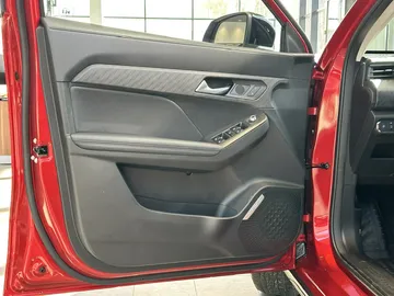 Купить Haval Jolion, I Рестайлинг Красный 1.5 AMT (150 л.с.) 4WD от 2504000 ₽. в Ульяновске