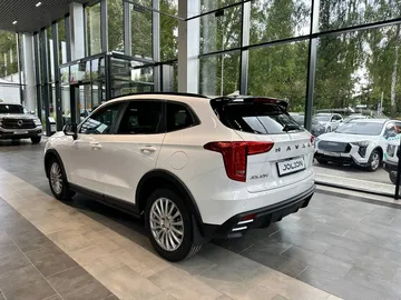 Купить Haval Jolion, I Рестайлинг Белый 1.5 AMT (150 л.с.) 4WD от 2504000 ₽. в Ульяновске