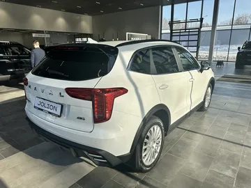 Купить Haval Jolion, I Рестайлинг Белый 1.5 AMT (150 л.с.) 4WD от 2514000 ₽. в Ульяновске