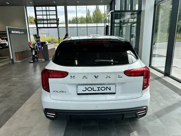 Купить Haval Jolion, I Рестайлинг Белый 1.5 MT (143 л.с.) от 1837000 ₽. в Ульяновске