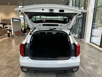 Купить Haval Jolion, I Рестайлинг Белый 1.5 AMT (143 л.с.) от 2378010 ₽. в Ульяновске