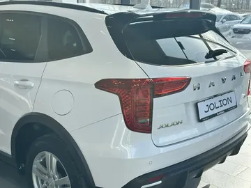 Купить Haval Jolion, I Рестайлинг Белый 1.5 AMT (143 л.с.) от 2159000 ₽. в Ульяновске