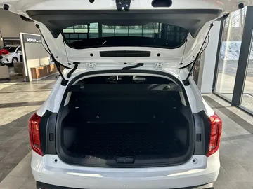 Купить Haval Jolion, I Рестайлинг Белый 1.5 AMT (143 л.с.) от 2159000 ₽. в Ульяновске