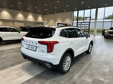 Купить Haval Jolion, I Рестайлинг Белый 1.5 AMT (150 л.с.) 4WD от 2501510 ₽. в Ульяновске