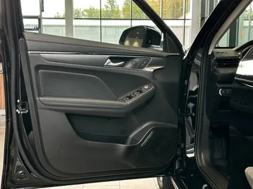 Купить Haval Jolion, I Рестайлинг Черный 1.5 AMT (150 л.с.) 4WD от 2299000 ₽. в Ульяновске